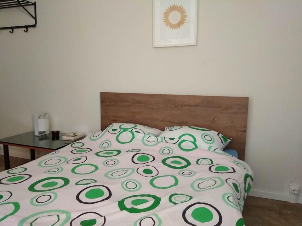 Prime Location Bright Studio City center Super 5G Wifi 200Mbps with32''TV Apartment in Thessaloniki