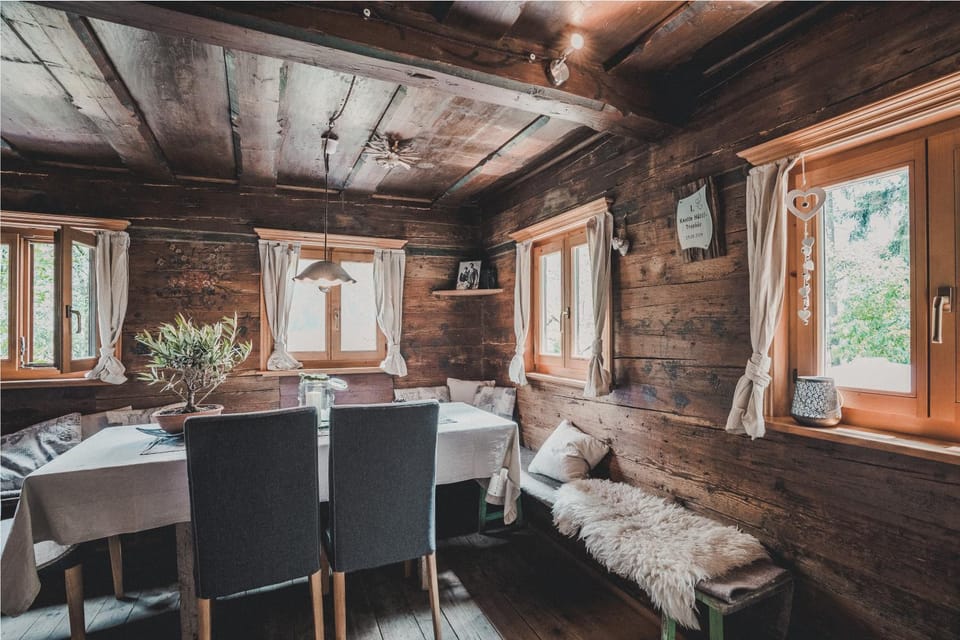 Ferienhaus Knottn Hüttl Ruheplatz in den Bergen Südtirols mit privater Gartenterrasse House in Trentino-South Tyrol