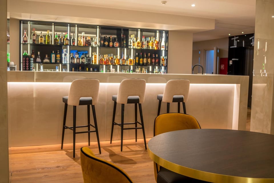 Lounge or bar
