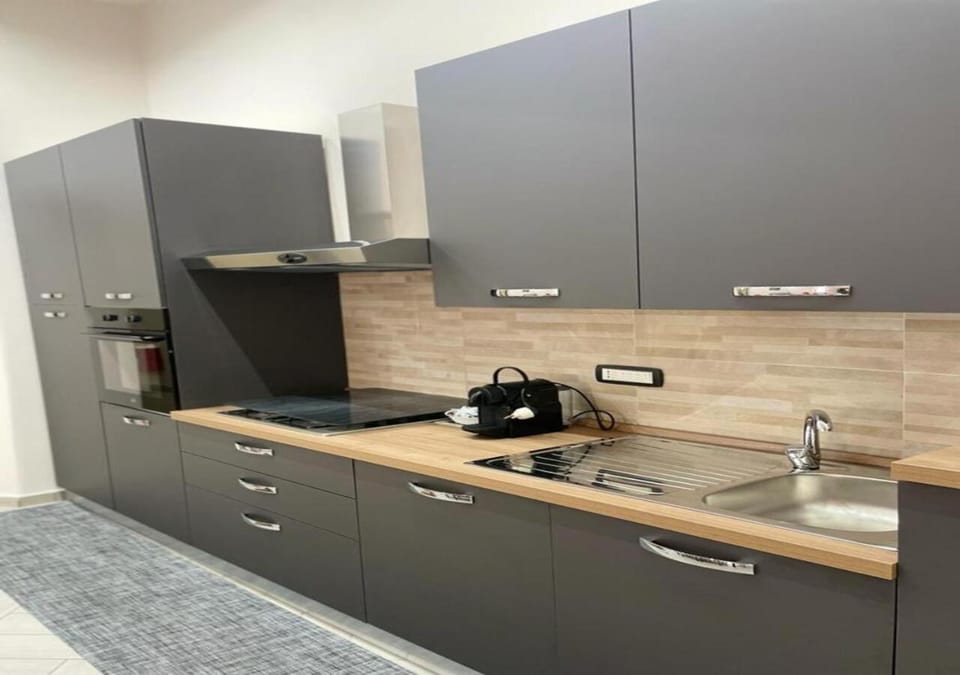 Kitchen or kitchenette, Kitchen or kitchenette, stove