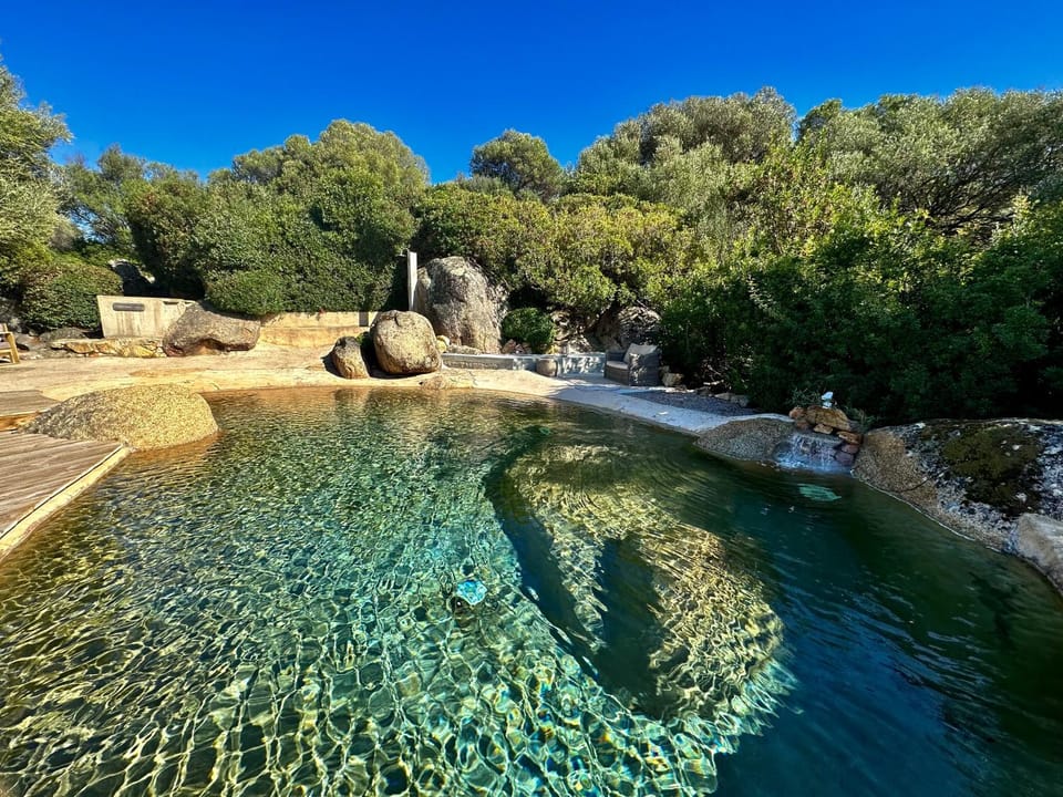 Tour Génoise Micalona, Domaine de l'Oglisatru House in Corsica