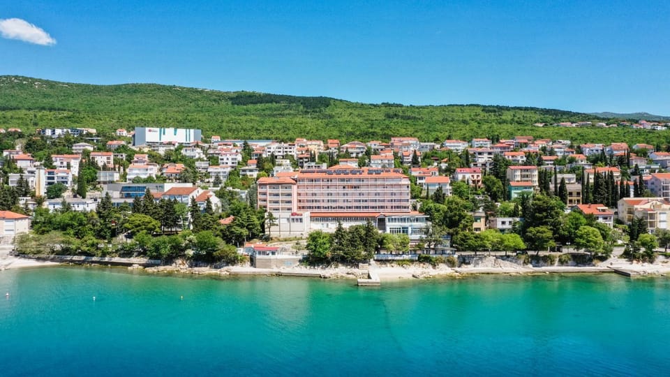 Property building, Day, Bird's eye view, Beach, Sea view