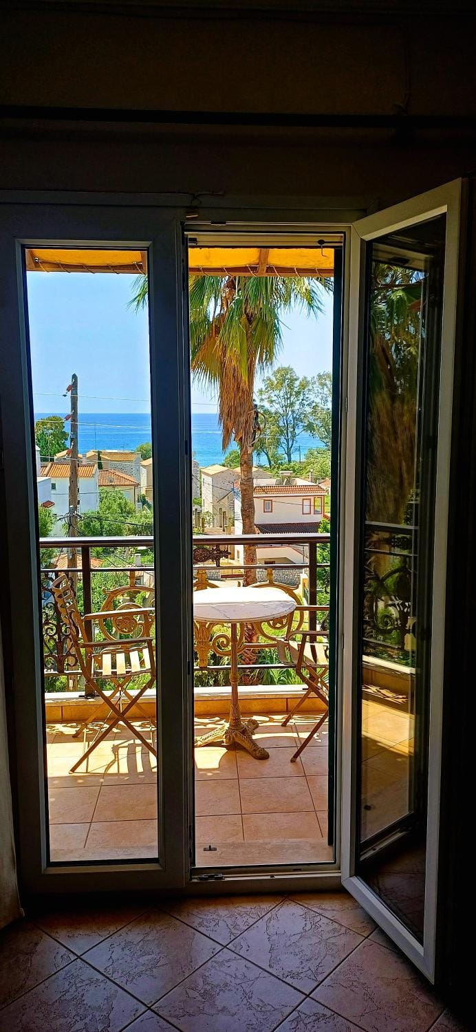 Day, View (from property/room), Balcony/Terrace, Beach, Sea view, Quiet street view