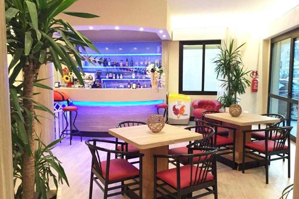 Lounge or bar
