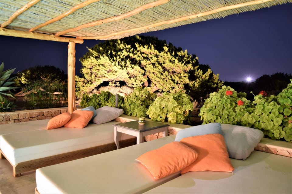Patio, Patio, Off site, Night, Summer, BBQ facilities, BBQ facilities, Garden, Garden, Balcony/Terrace, Balcony/Terrace, Seating area, Swimming pool, Swimming pool, Swimming pool