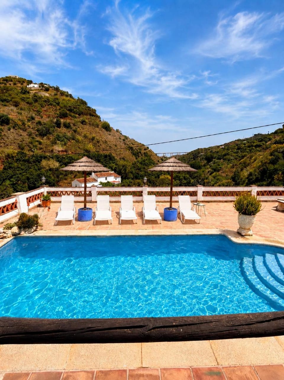 Garden view, Mountain view, Swimming pool, Breakfast, sunbed