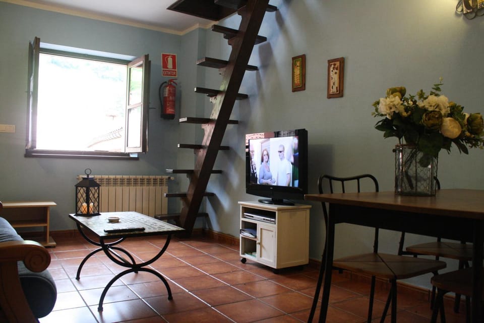Communal lounge/ TV room, Lounge or bar