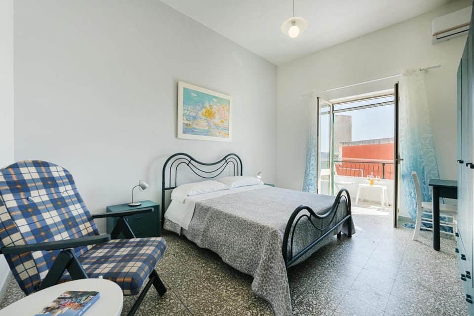 Bed, Bedroom, air conditioner