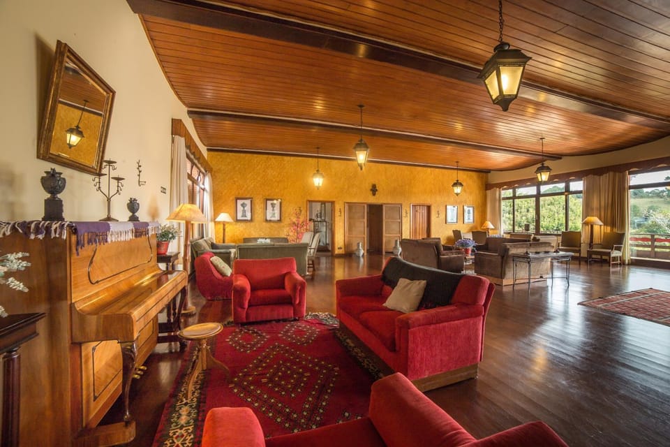 Communal lounge/ TV room