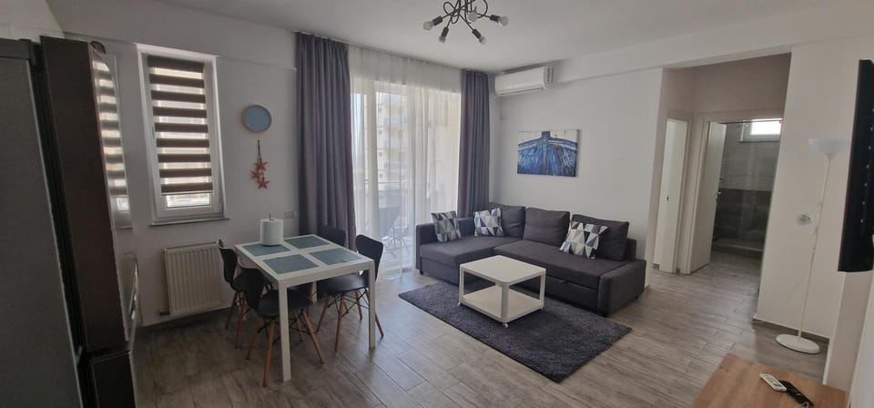 Sea Sound Apartment Mamaia Nord Apartment in Constanța County