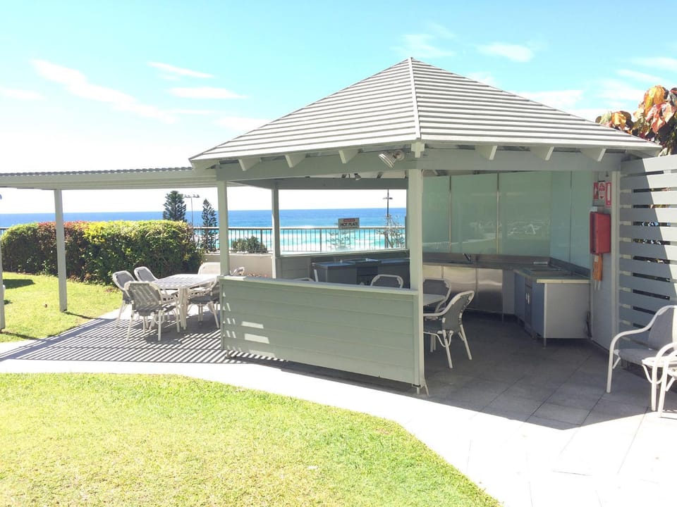Patio, BBQ facilities, Balcony/Terrace