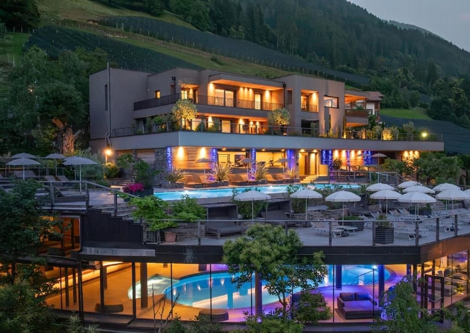 Property building, Nearby landmark, Spring, Natural landscape, Summer, Mountain view, Pool view, Swimming pool, sunbed