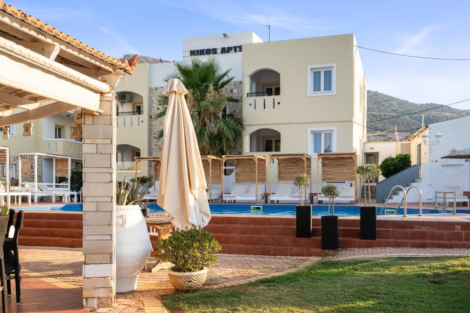 Property building, Swimming pool