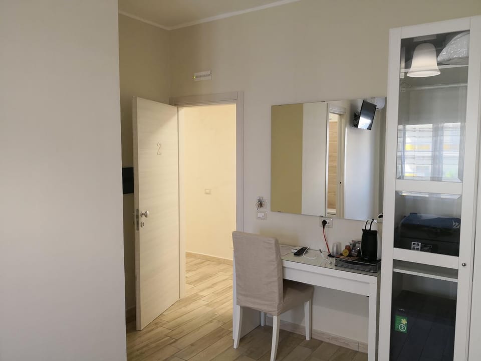 Coffee/tea facilities, Bedroom, Area and facilities