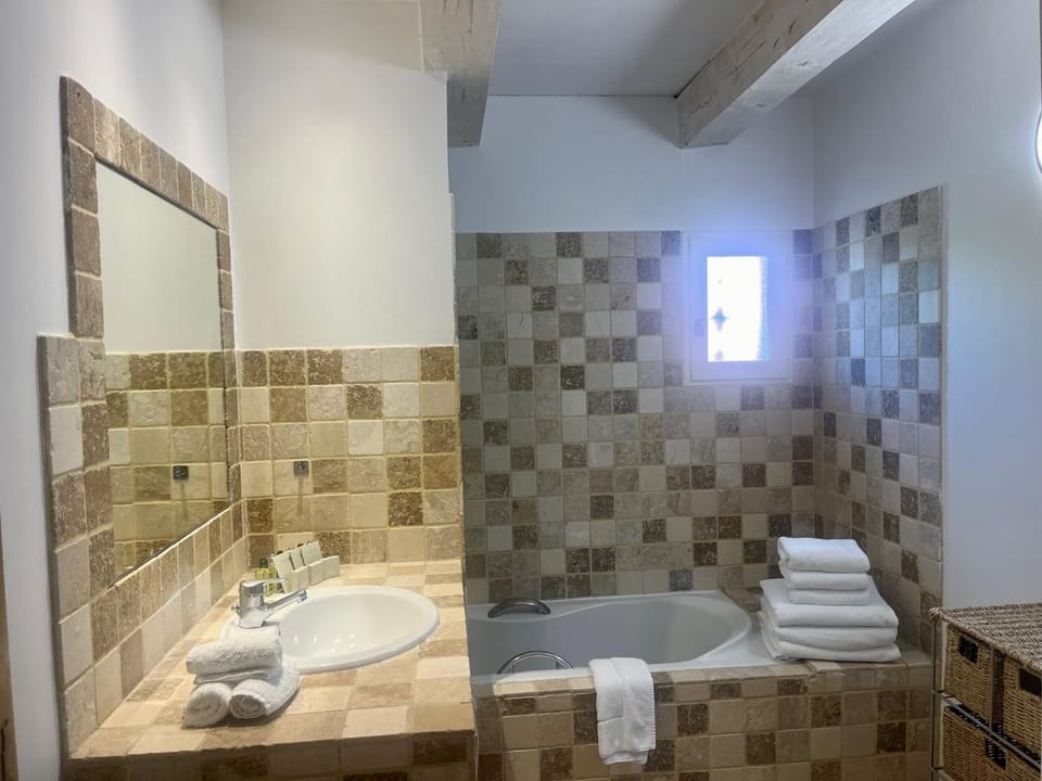 Les Restanques De Beaudine House in Forcalquier