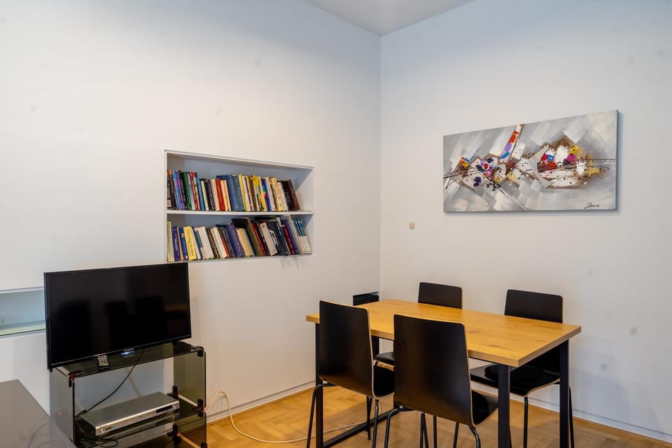 Charming and renovated flat in the heart of Athens Apartment in Athens