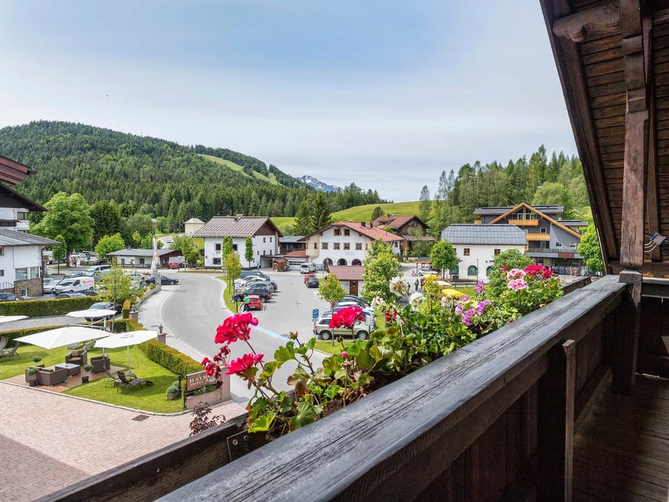 Property building, Spring, Day, Neighbourhood, Natural landscape, Bird's eye view, Summer, View (from property/room), Balcony/Terrace, Other, Decorative detail, Hiking, Hiking, On site, City view, Garden view, Mountain view, Mountain view, Street view, Street view, Area and facilities, Area and facilities, Sports