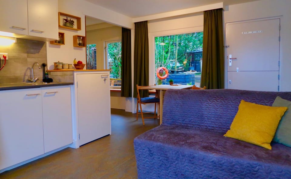 B&B De Leeuw Bed and Breakfast in Overijssel (province)