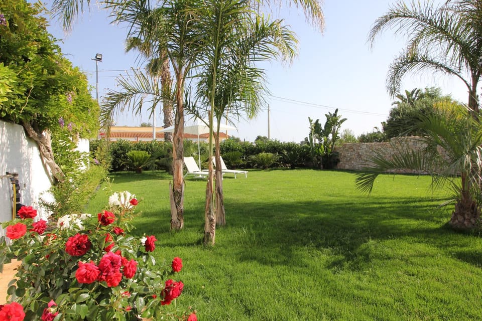 VILLA ROSA Villa in Apulia