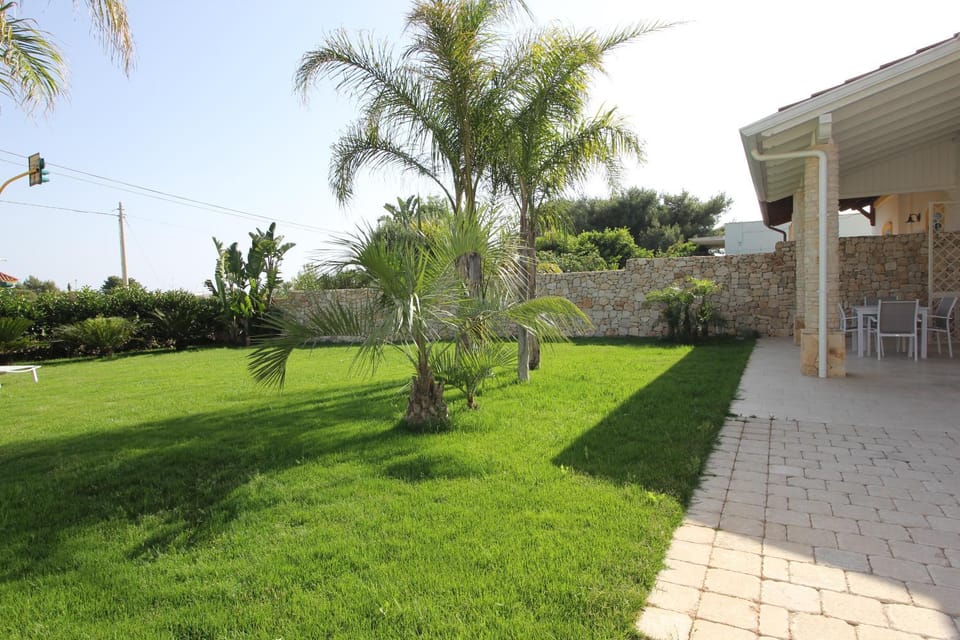 VILLA ROSA Villa in Apulia