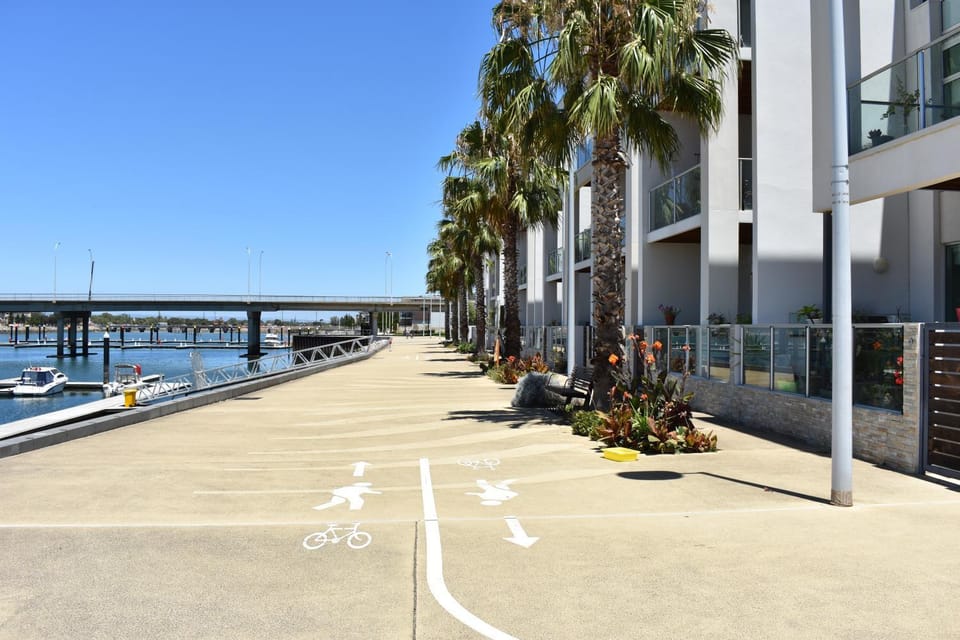Breakwater Apartment Apartment in Adelaide