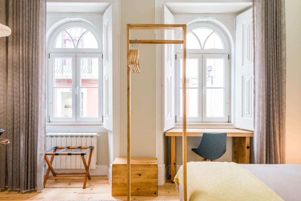 Photo of the whole room, Decorative detail, Bedroom, hair dresser