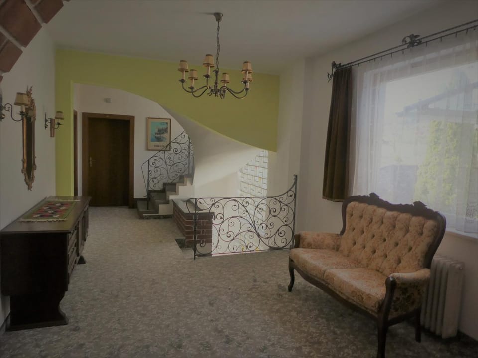 Lobby or reception, Seating area