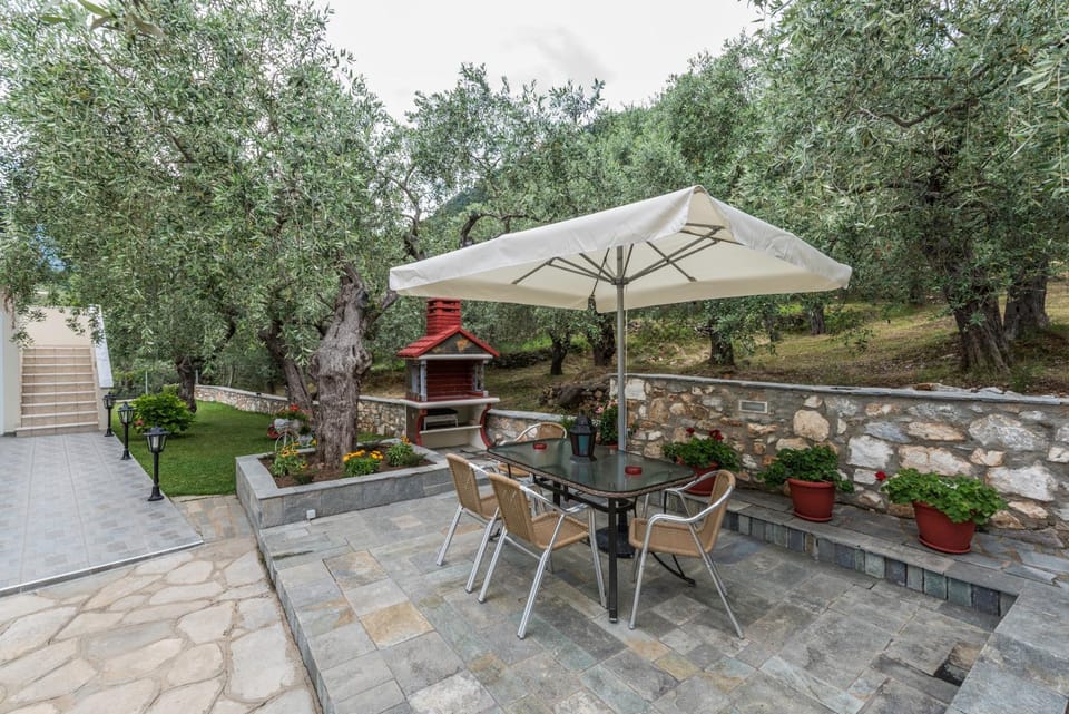 Property building, Patio, BBQ facilities