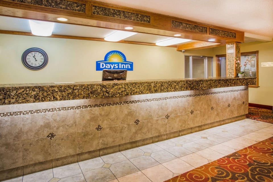 Lobby or reception, On site