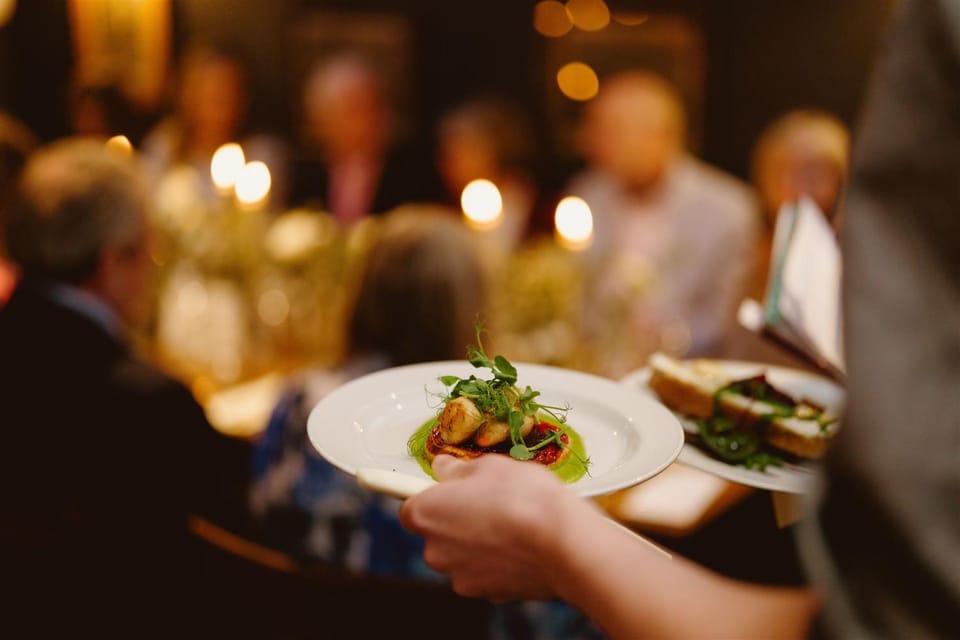 Food and drinks, Dinner, group of guests