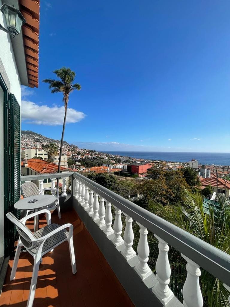 Valhalla Panorama Bed and Breakfast in Funchal