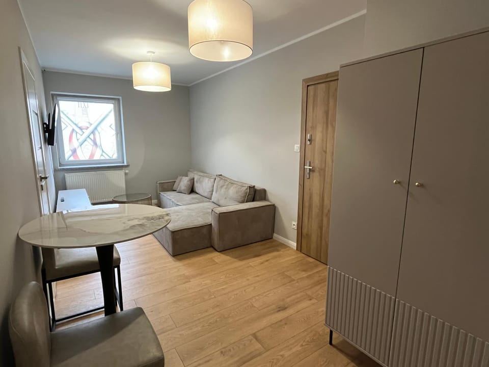 Photo of the whole room, Seating area, wardrobe