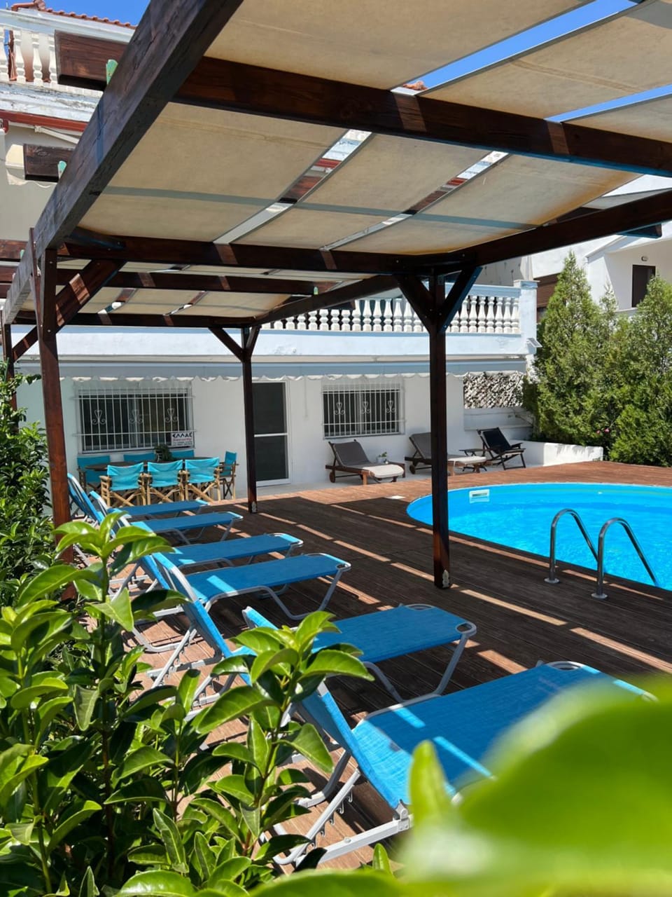 Pool view, Swimming pool, sunbed