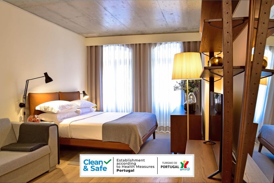 Photo of the whole room, Certificate/Award