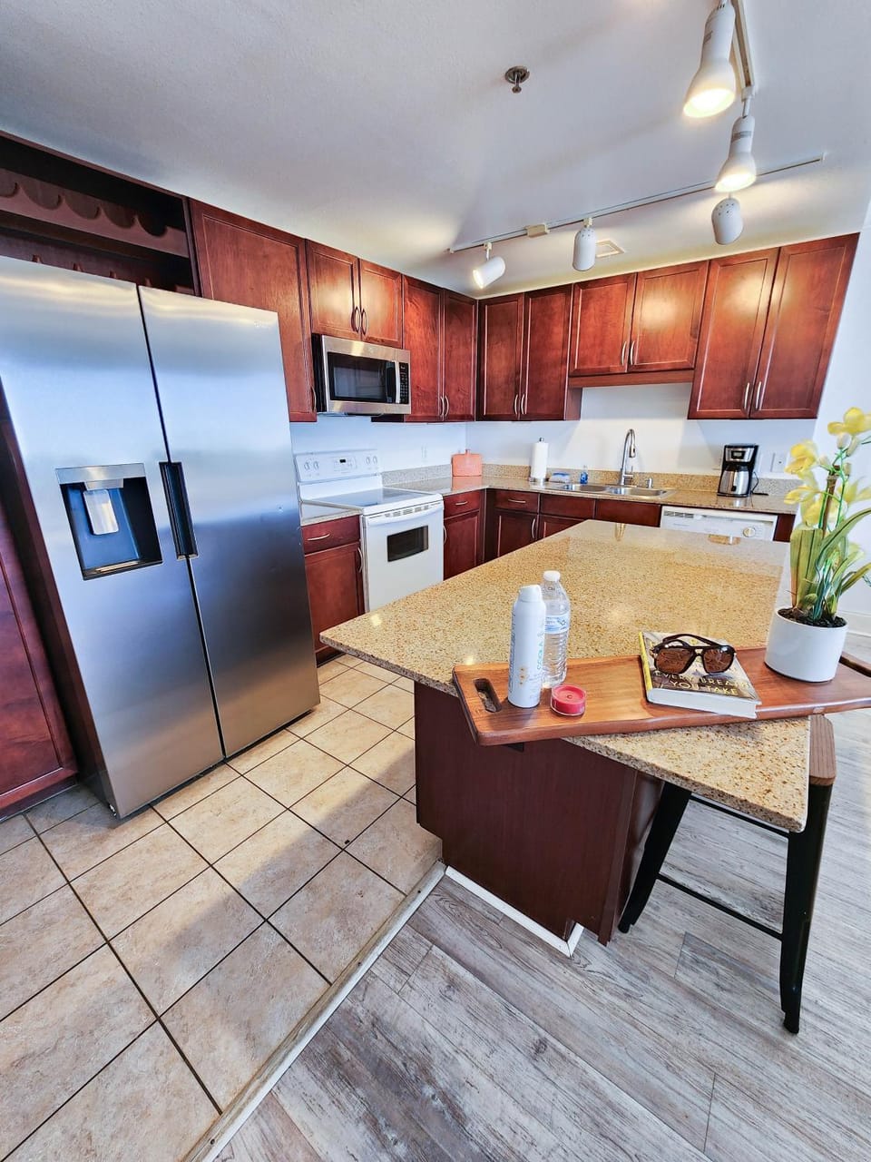 Laketown Wharf 1035 By Aneliya House in Long Beach