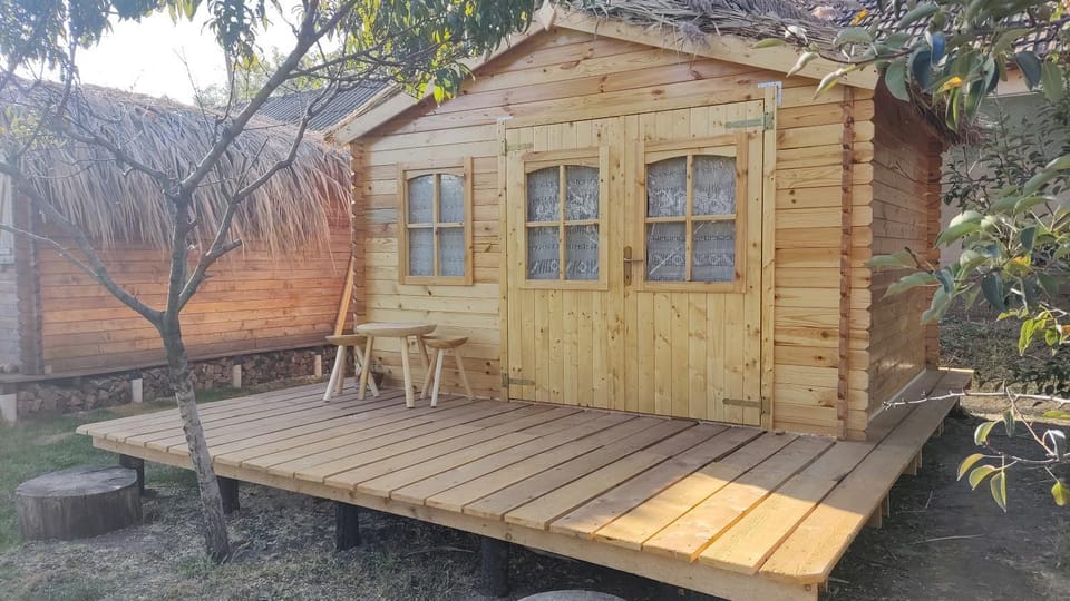Edelweiss guesthouse, glamping and camping Country House in Pleven Province, Bulgaria