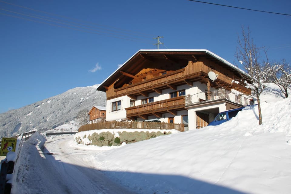 Property building, Natural landscape, Winter, Mountain view
