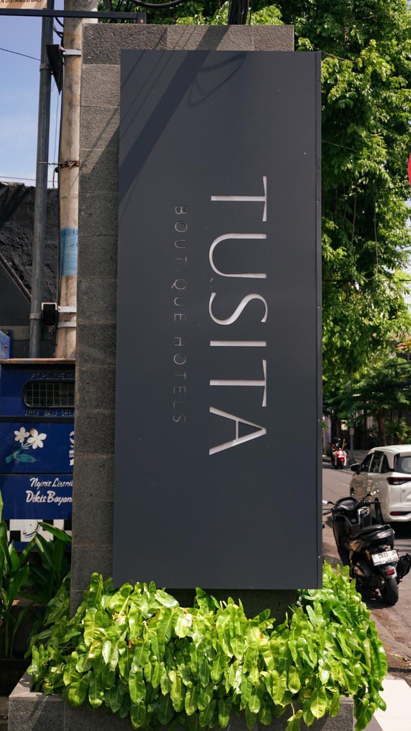Property building, Property logo or sign