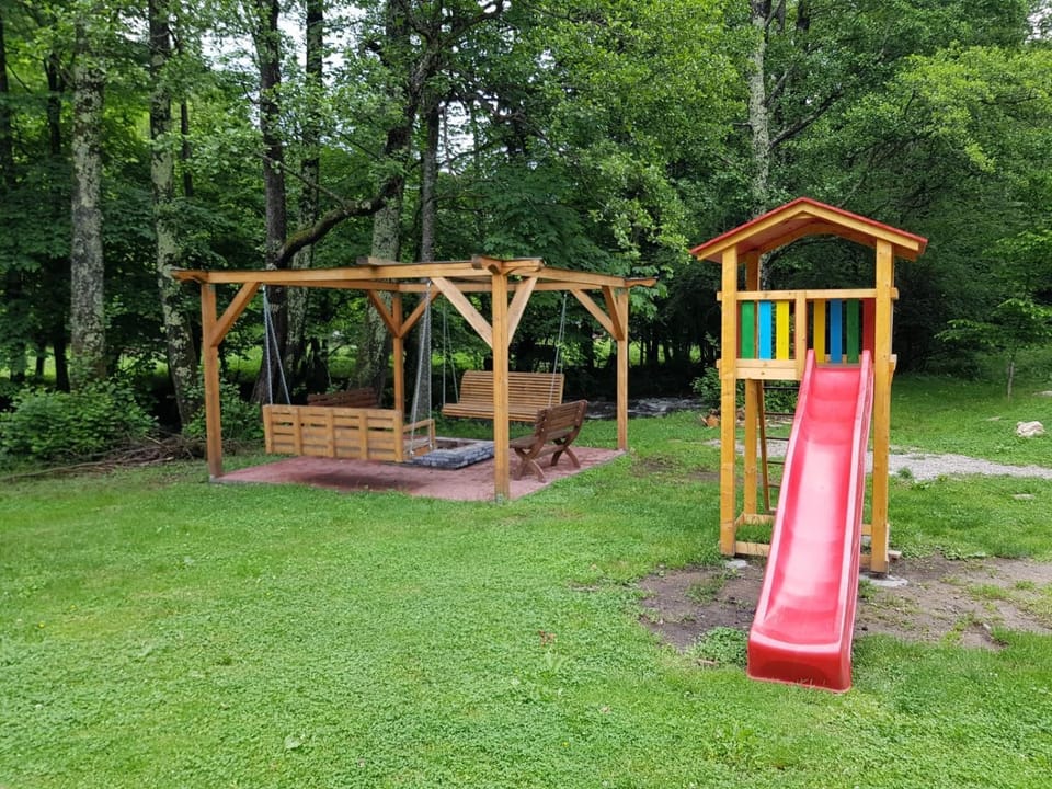 Chalet by the river Nature lodge in Timiș County