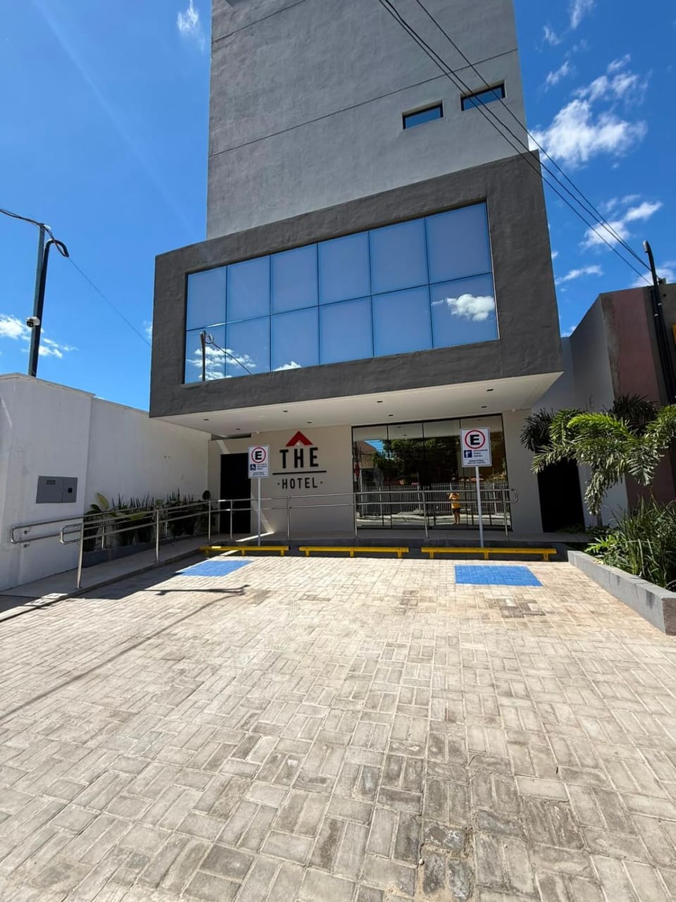Property building, Day, Parking