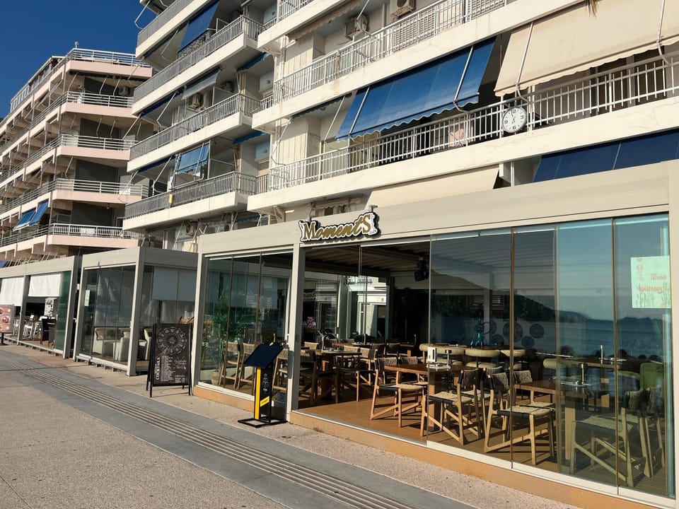 Property building, Restaurant/places to eat, Day, View (from property/room), Balcony/Terrace