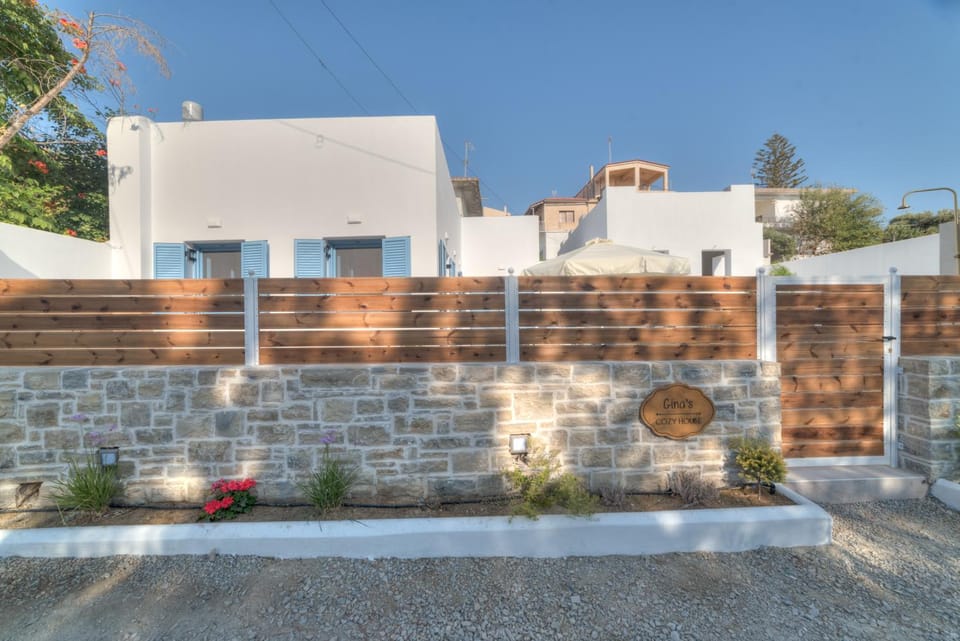 Gina's Cozy House Villa in Crete