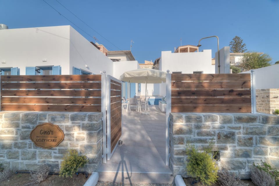 Gina's Cozy House Villa in Crete
