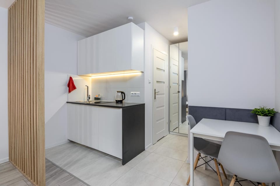 Andersena Modern B - 10 min CMKP - 5 min Metro - 15 min Center Apartment in Warsaw
