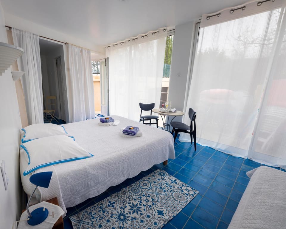 Le Jas Du Colombier Bed and Breakfast in Provence-Alpes-Côte d'Azur