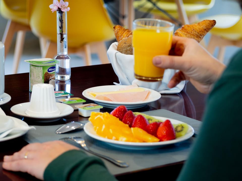 Breakfast, Continental breakfast
