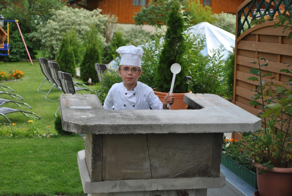 BBQ facilities, Food