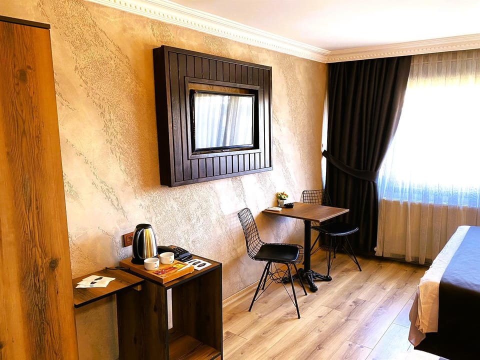 Bed, TV and multimedia