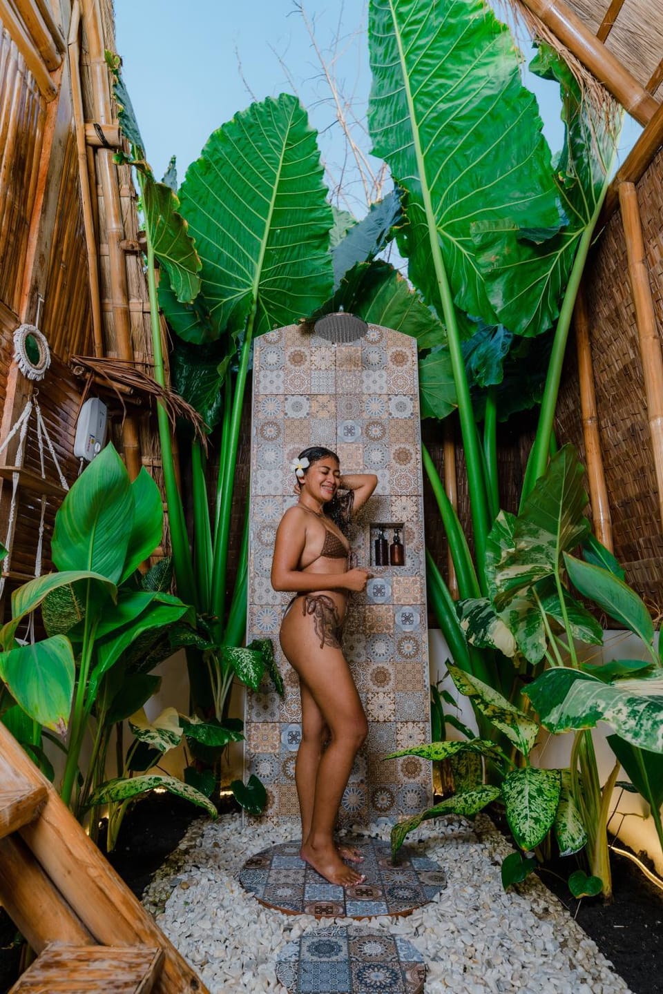 Shower, People, Bathroom, Guests