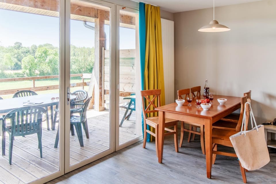 Patio, Day, View (from property/room), Balcony/Terrace, Living room, Seating area, Dining area